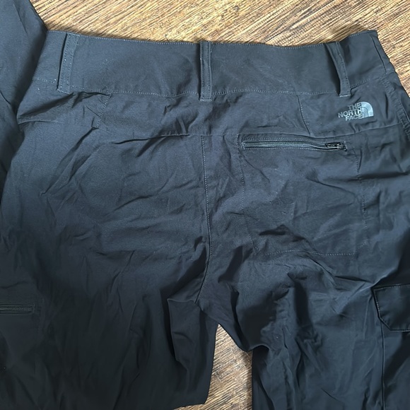 North face women’s nylon pant like new - Picture 4 of 5